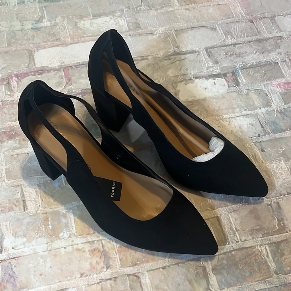 Torrid Wide Width Pointed Toe Cut Out Elegant Black Women's Heels
